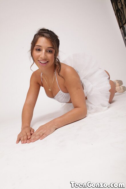 tgo0080_abelladanger_117