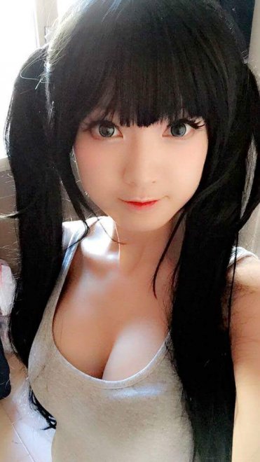 Busty Asian Amateur Cosplayer