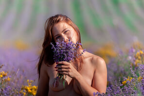 zdjęcie amatorskie metart_lavender-lover_melania_high_0048