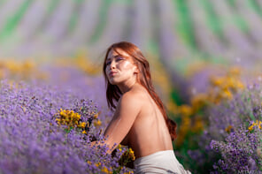 zdjęcie amatorskie metart_lavender-lover_melania_high_0051