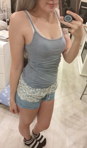 zdjęcie amatorskie Sometimes simple outfits are the cutest ^^ [F] [19]