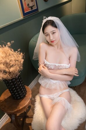 amateur photo 年年Nnian - 婚纱 (26)