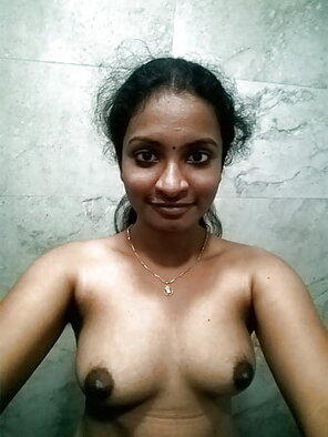 foto amatoriale Tamil girl