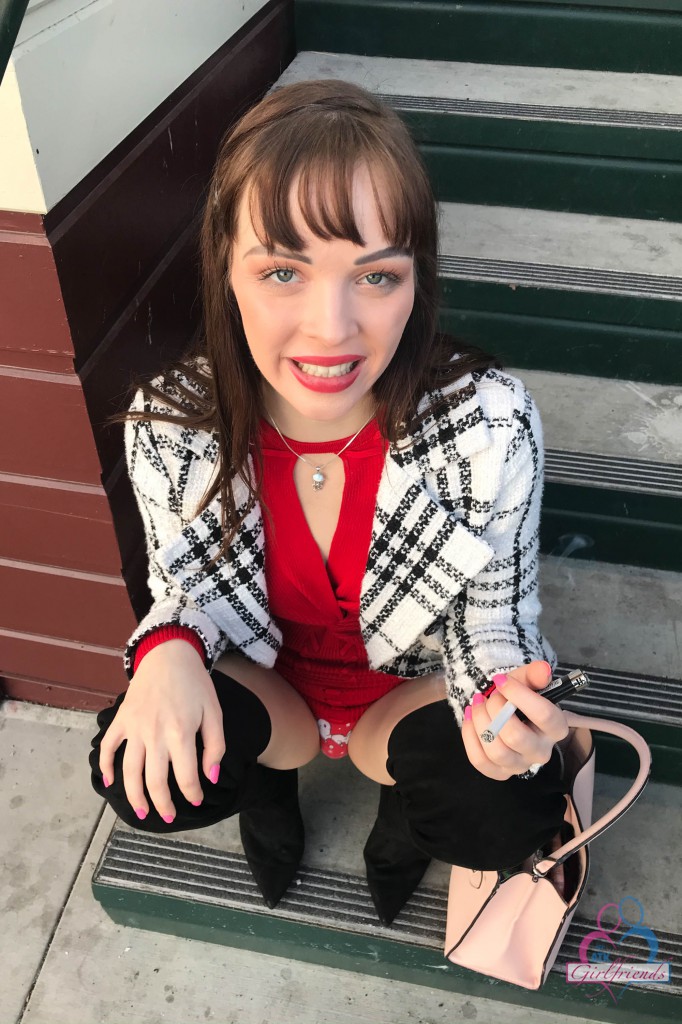 amateur photo ali127ATK_375418284