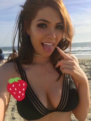 amateur pic PictureStrawberry