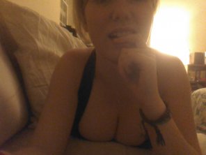 amateur pic I love coming home to my gf :D