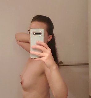 amateur pic Just a little titty for Tuesday