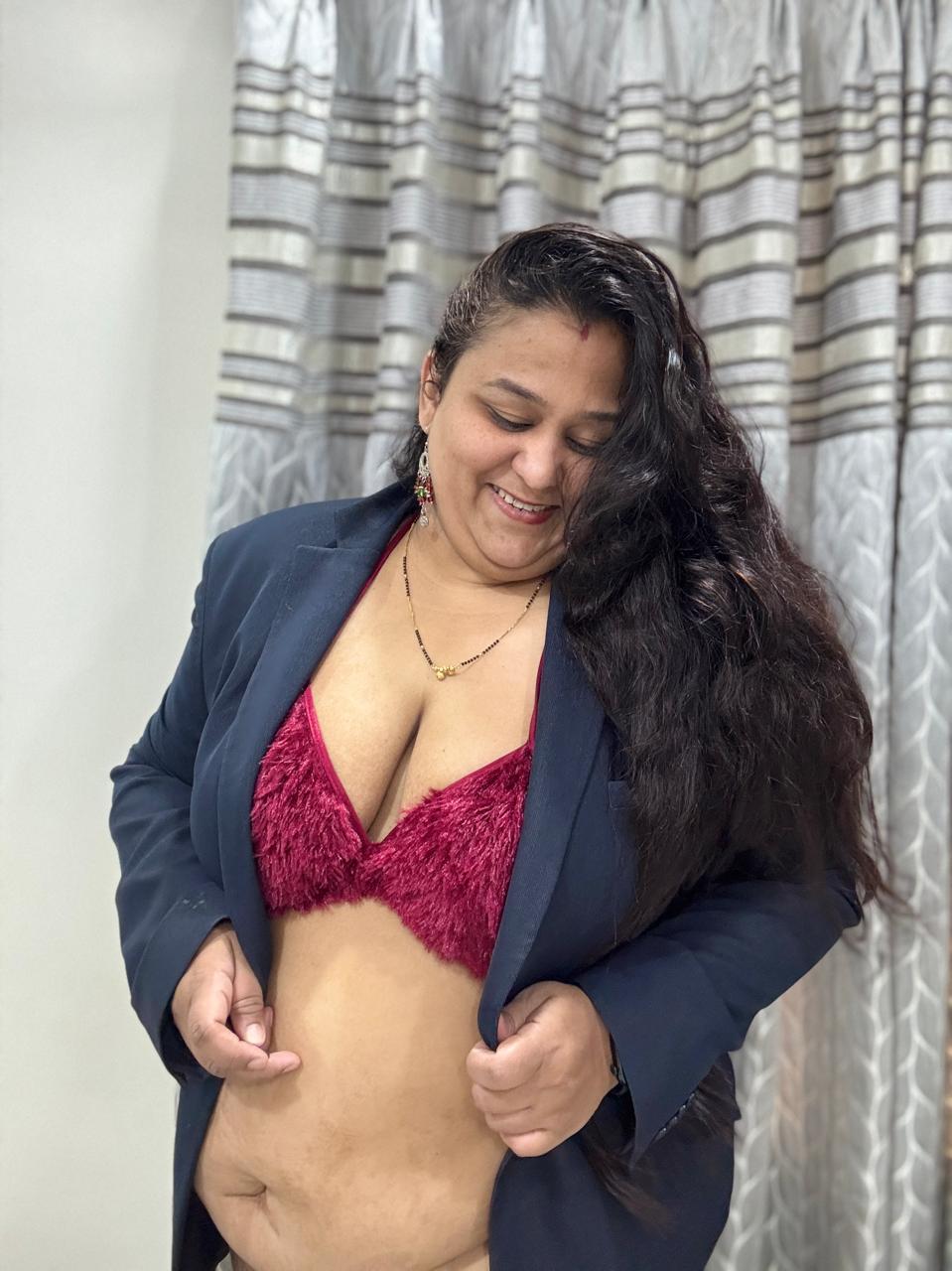 amateur photo WhatsApp Image 2024-10-15 at 13.00.09(2)