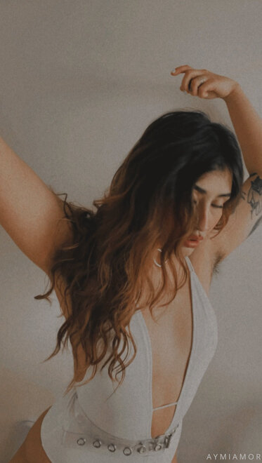 Perra romántica (1001)