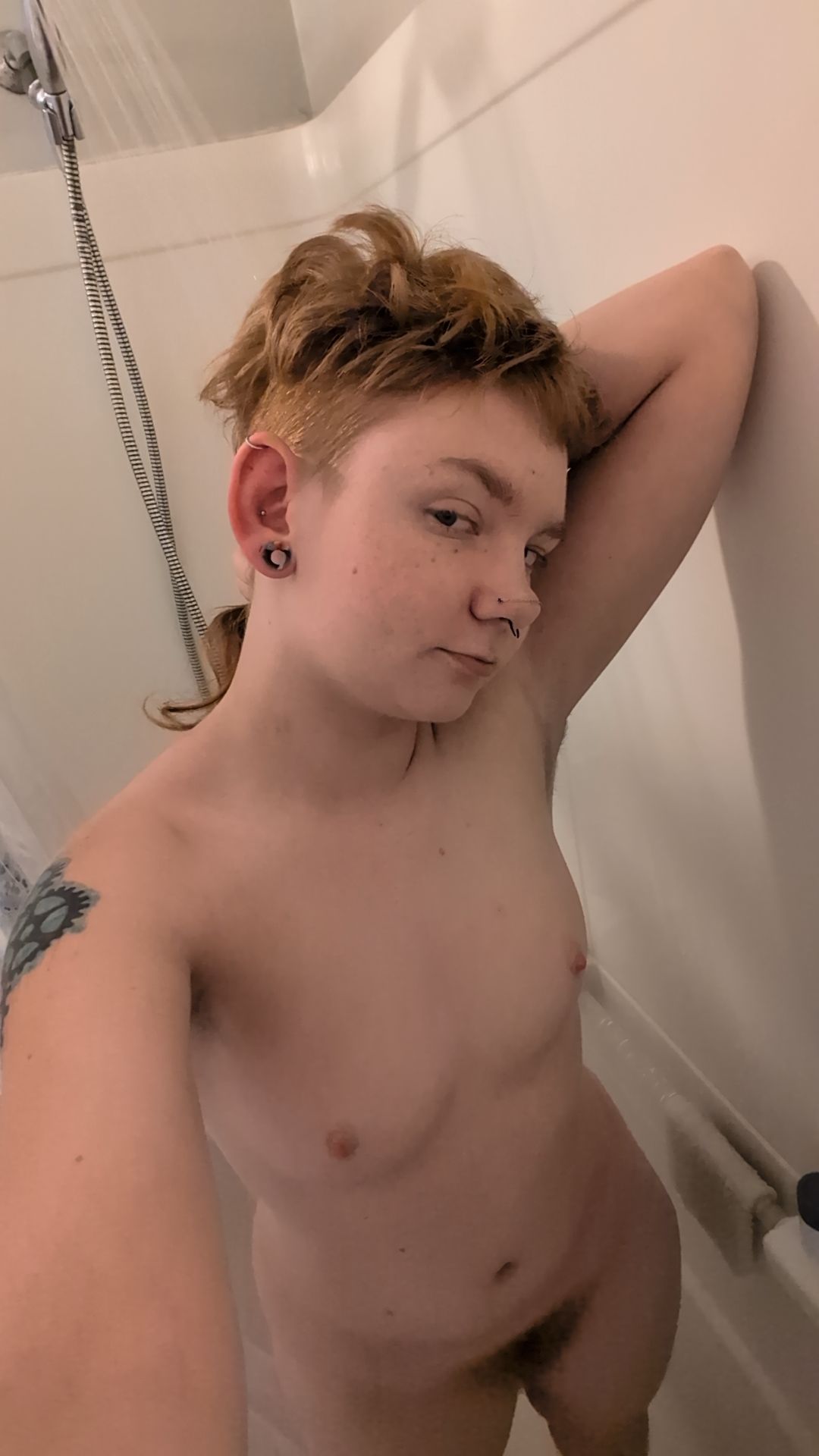 amateur photo 1000003012