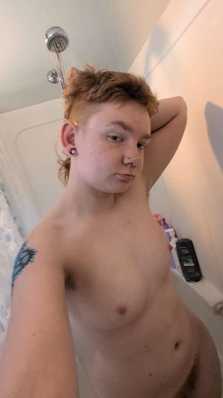 amateur photo 1000003005