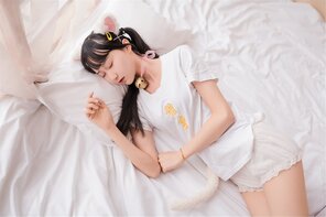 zdjęcie amatorskie KimemeOwO (木绵绵OwO) - 猫系少女 (40)