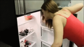 photo amateur Checking the fridge