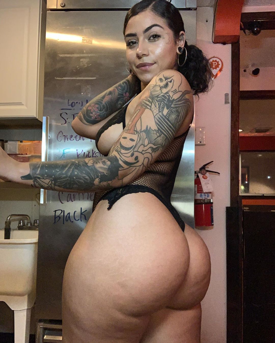 crazy thick Porn Pic - EPORNER