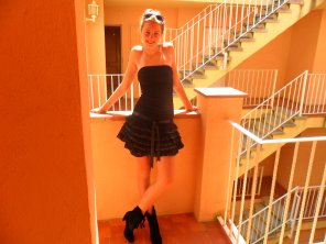 amateur pic Black dress