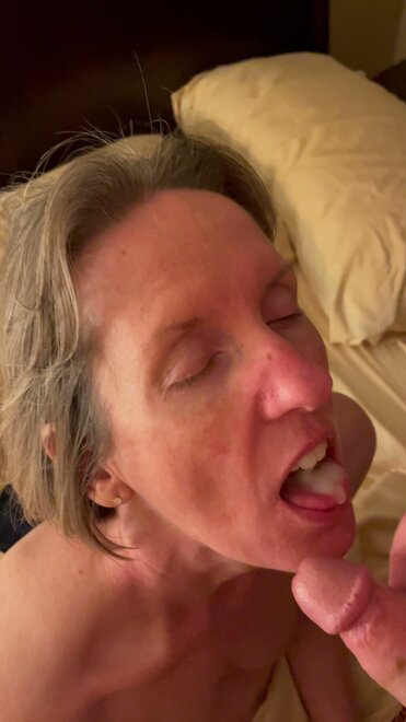 she loves the cock (27)