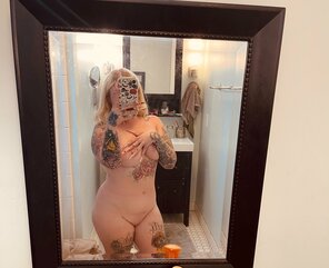 photo amateur Cute busty slut Taylor Elwood (39)