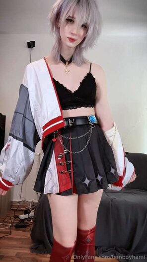 amateur photo 74514b65e4679c17285879d95cde0d17d64a30aadc8ad493747bf949c80d2aed