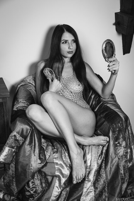 MetArt_Captivating-Beauty_Niemira_high_0121