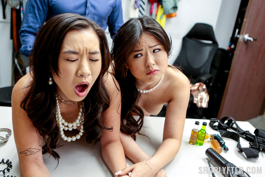 shoplyfter_kimmy_kimm_and_lulu_chu_071