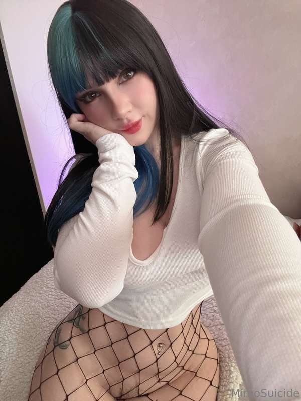 amateur photo 1000159456