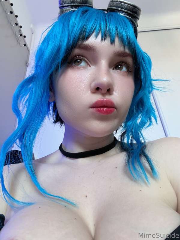 amateur photo 1000159424