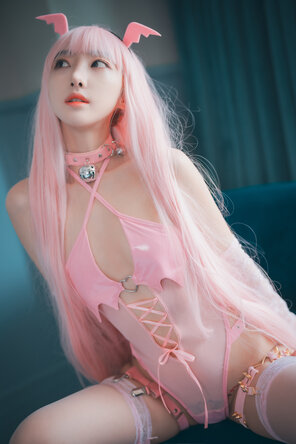 photo amateur DJAWA Photo - HaNari (하나리) - Pink Succubus (5)