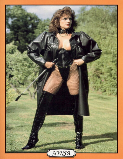 ‎Gill Ellis Younger in Individuals Early Times.‎1