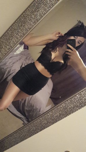amateurfoto dying for a date night
