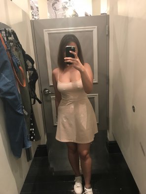 photo amateur Is it okay to wear this Sunday dress to church?