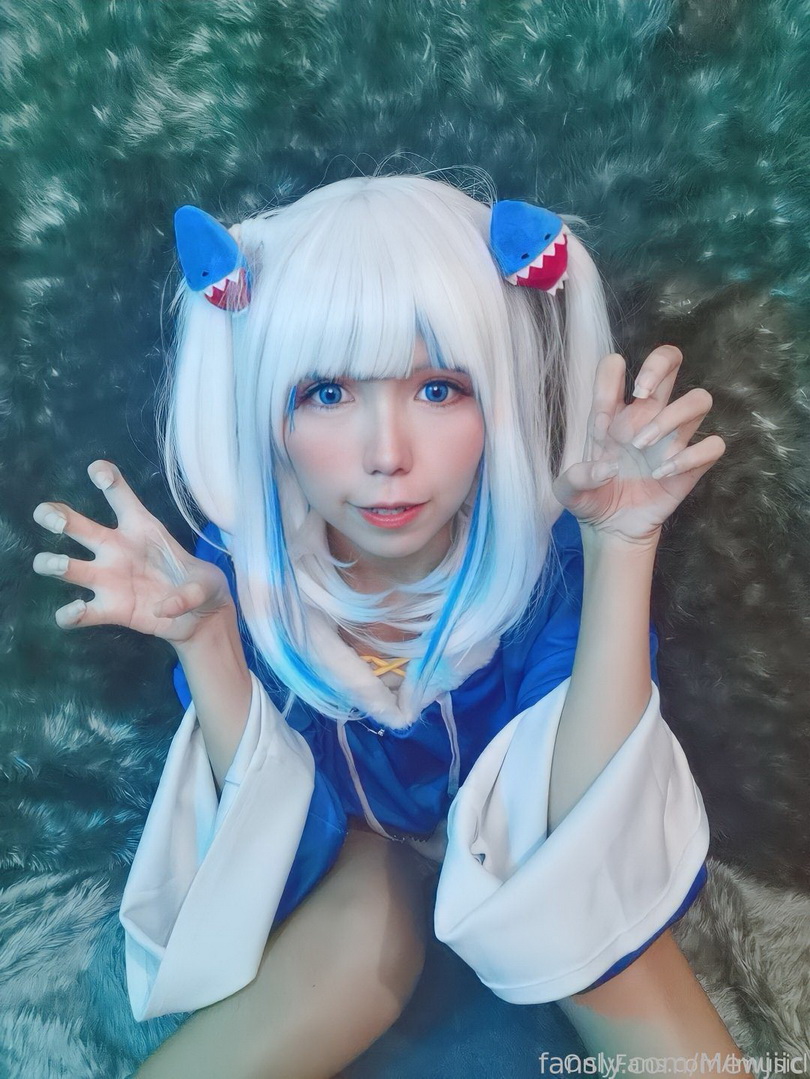 amateur photo Mewjiic - Gawr Gura (2)