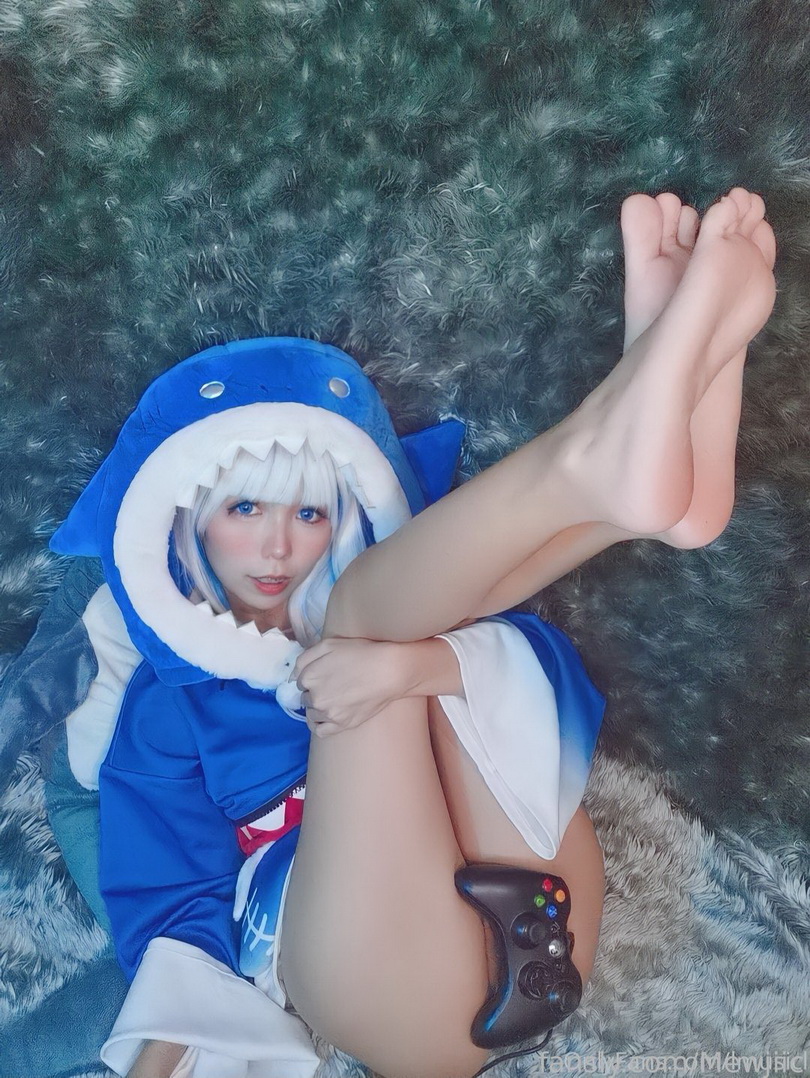 amateur photo Mewjiic - Gawr Gura (7)