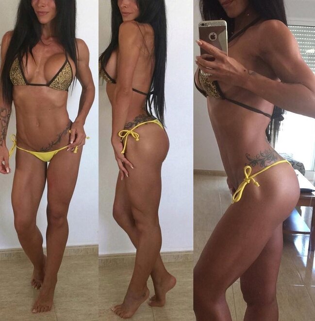 Gold & Yellow bikini selfie 35F