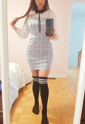 foto amateur Dresses or skirts? Which one is better?