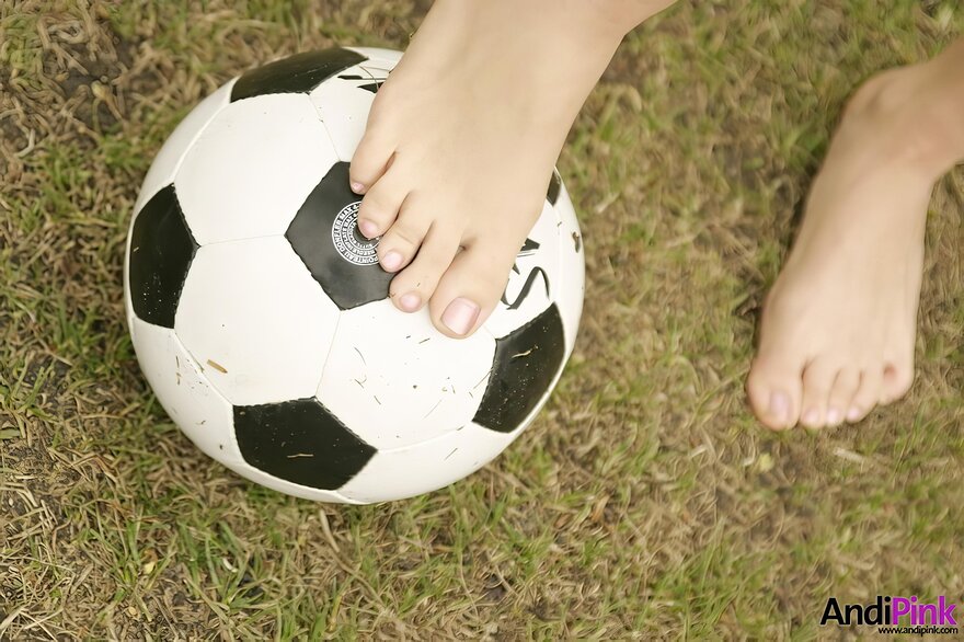 enlarge-CorkladLeon - Andi Pink - 0023 - 7-023-enlarge