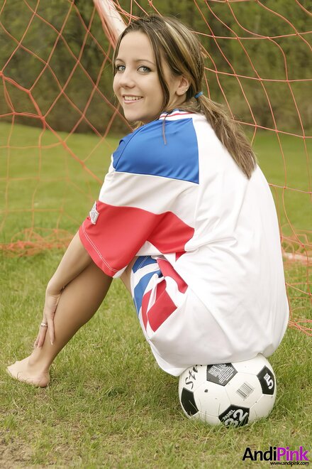 enlarge-CorkladLeon - Andi Pink - 0069 - 7-069-enlarge