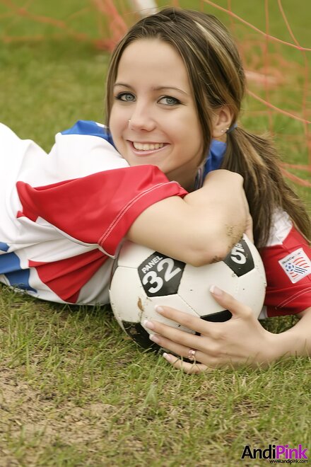 enlarge-CorkladLeon - Andi Pink - 0087 - 7-087-enlarge