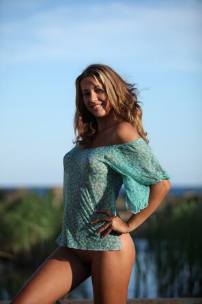 amateur pic Milyana Nickolich - Sunny Girl (39)