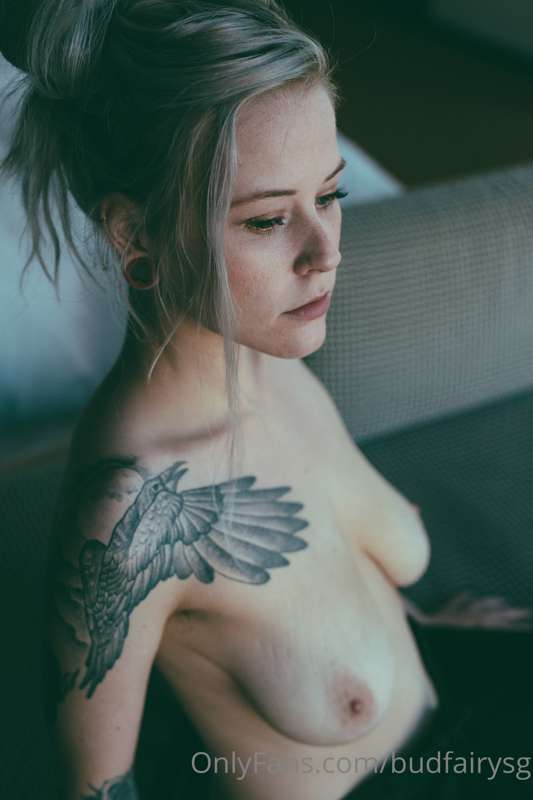 amateur photo 1000158158