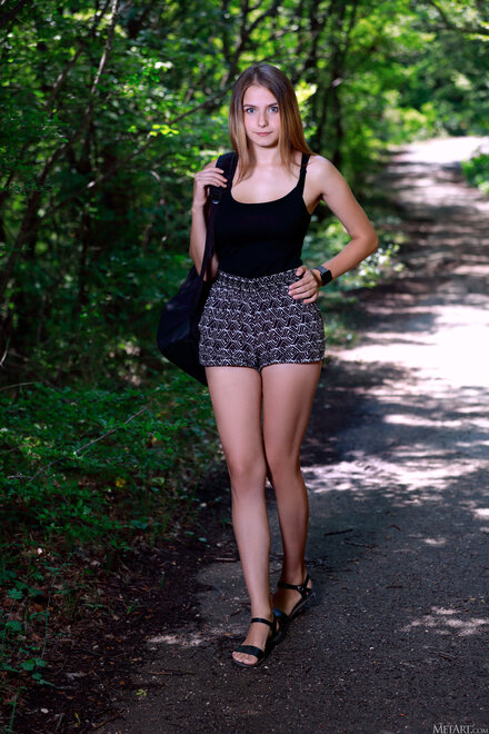 MetArt_Nude-Walk_Dakota-Pink_high_0002