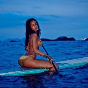 foto amatoriale Rihanna has a really nice ass