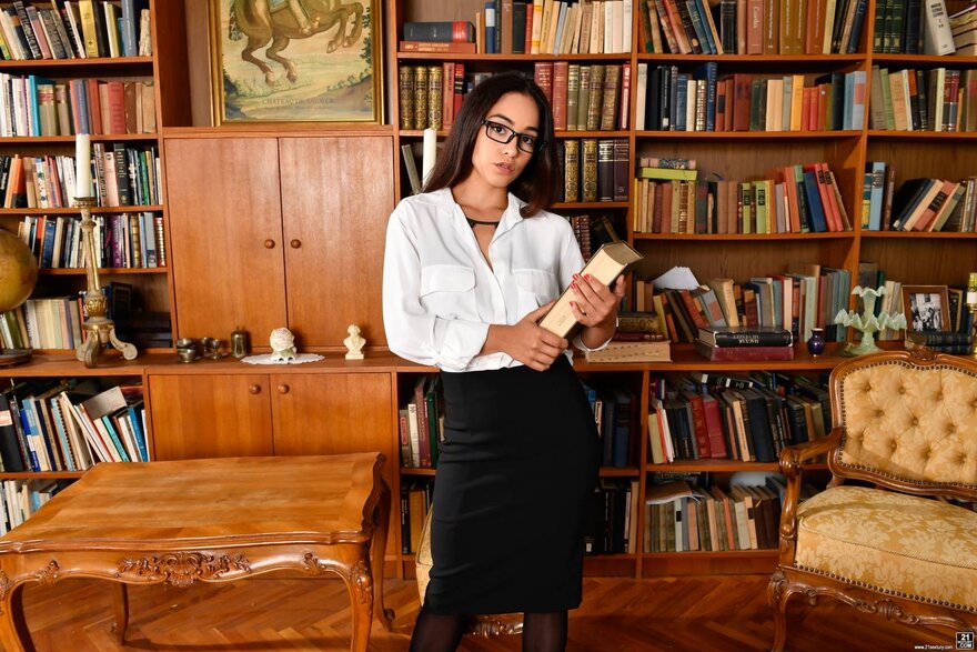 032_d033a9a4585affbd4d1a1e7faca7161b