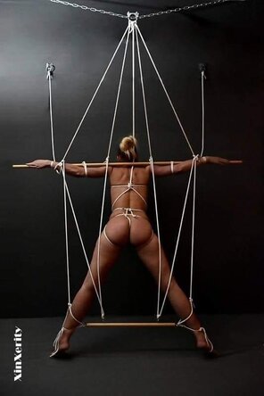 amateur pic Stacey Kayseas looks so hot when she’s tied up