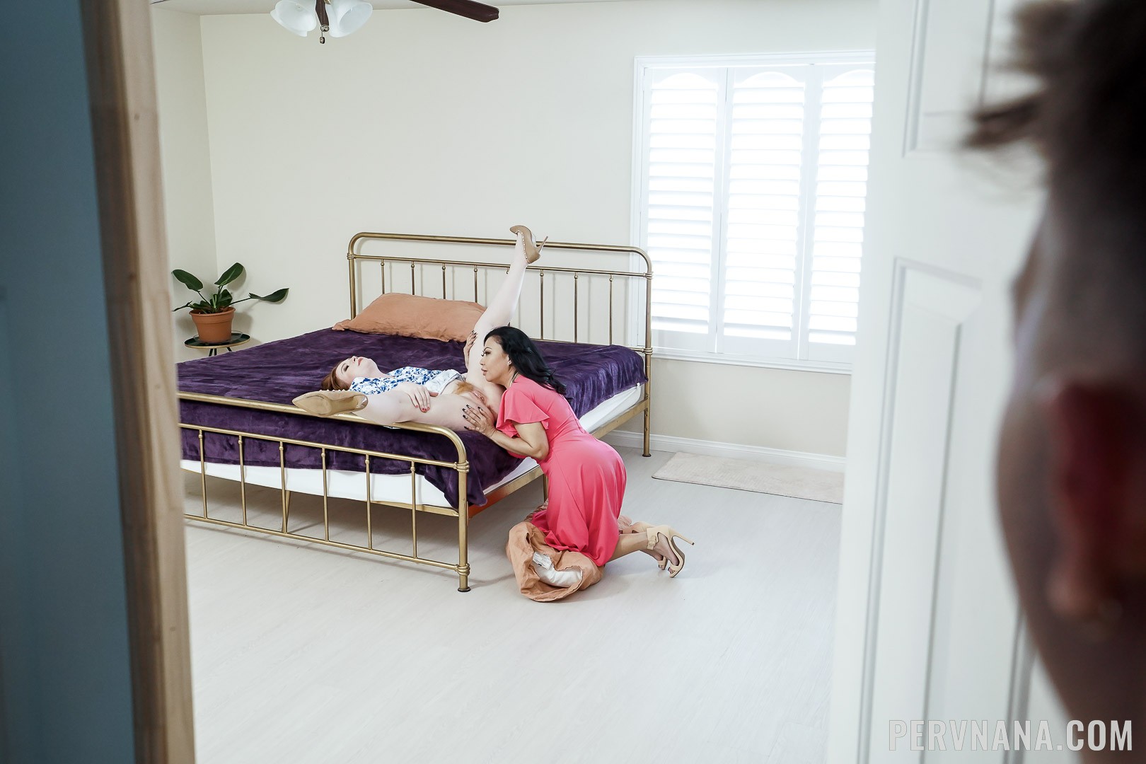 amateur photo YAYA GINGERSNATCH PIC334