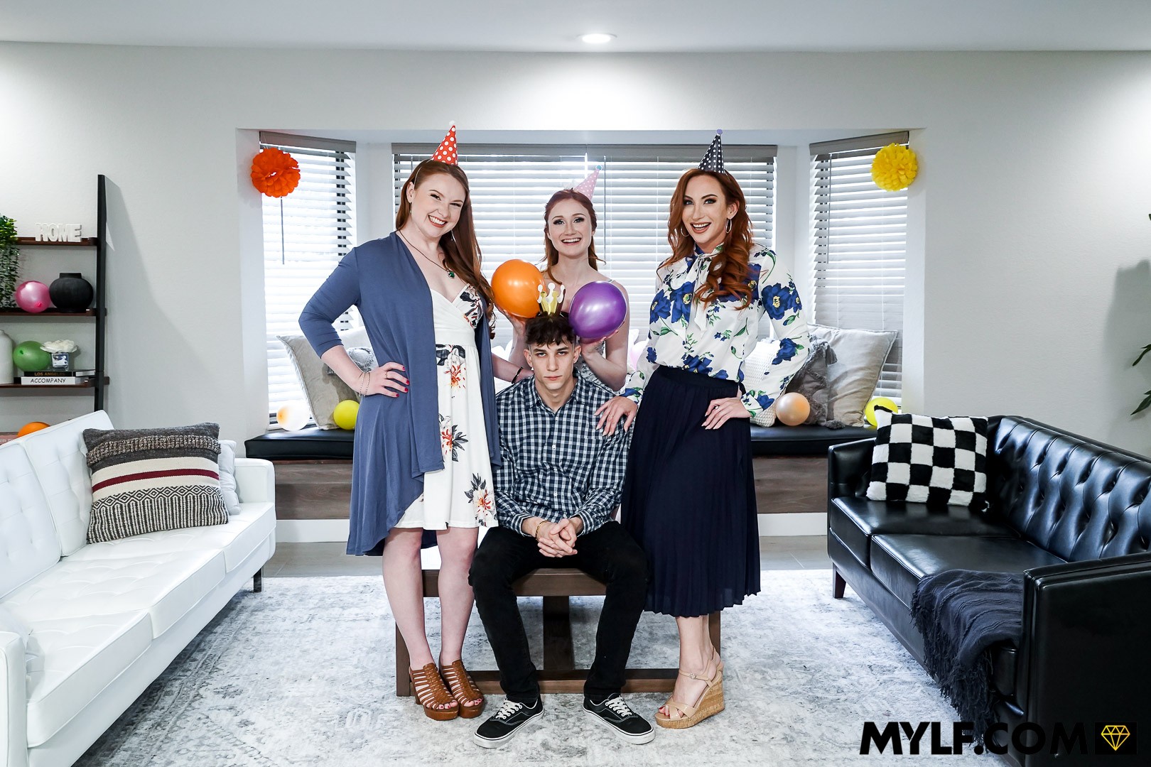 amateur photo YAYA GINGERSNATCH PIC481