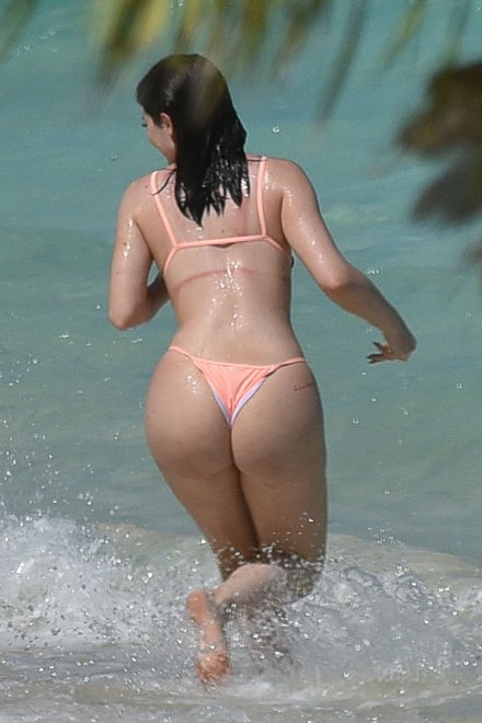 Kylie :) nude
