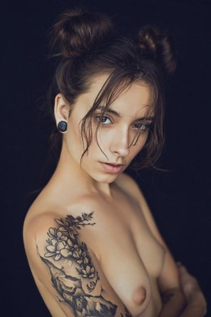 zdjęcie amatorskie Hair Shoulder Tattoo Skin Arm 