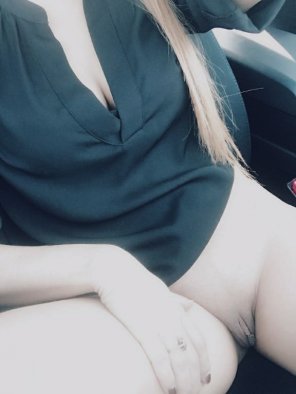 amateurfoto I felt so naughty so I decided to drive home like this from work