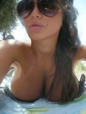amateur pic Busty summer babe