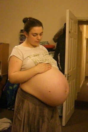 photo amateur Heavy belly...
